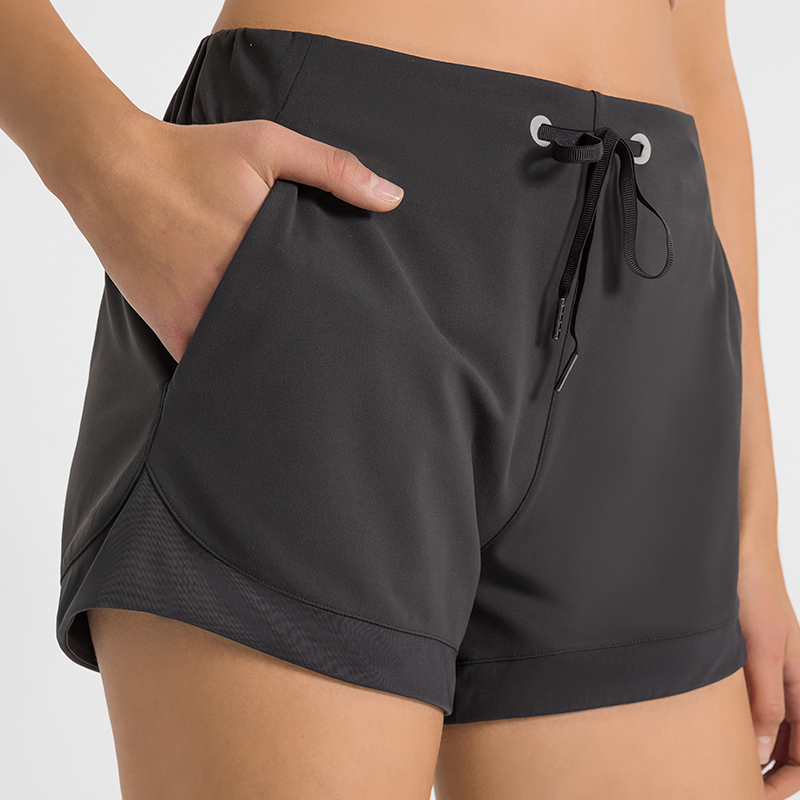 S2022  Elastic band waist with string Yoga shorts with pockets wholesale